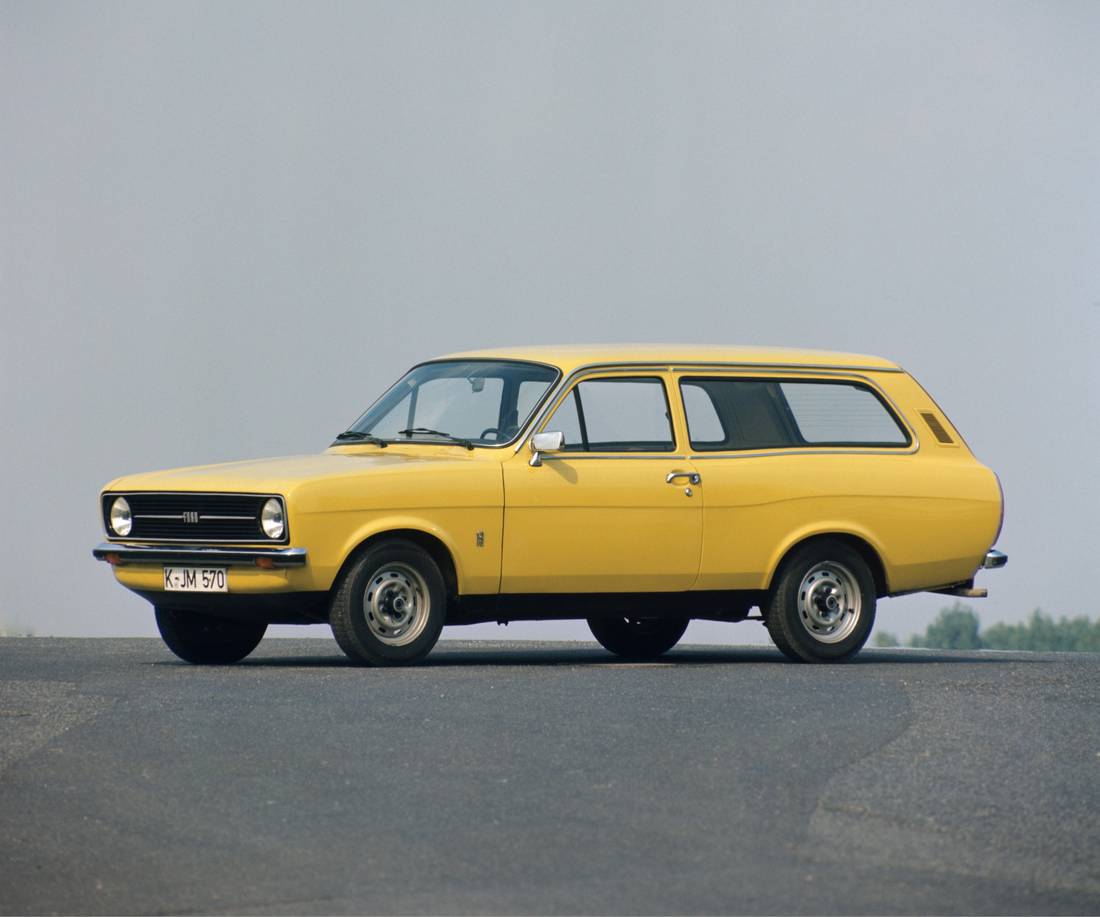 ford-escort-turnier-kombi-yellow-front
