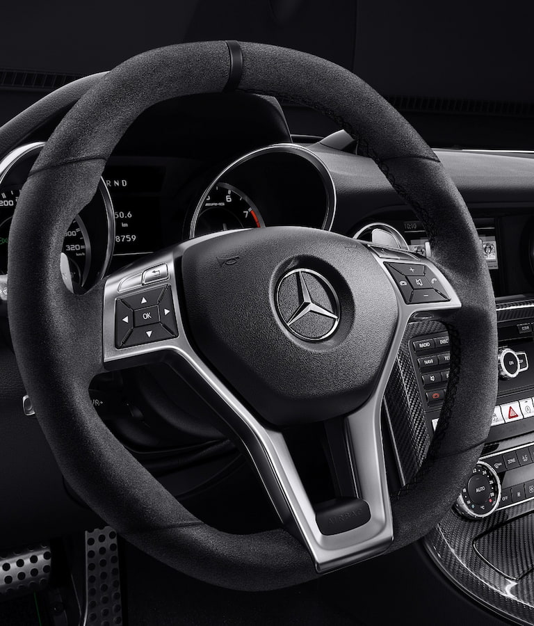 //images.ctfassets.net/uaddx06iwzdz/1Km2JpgvWMFXbglDyOwzDm/77545380a95602de0cdf434779741658/mercedes-slc-steering-wheel.jpg "Mercedes-Benz SLC Wheel"