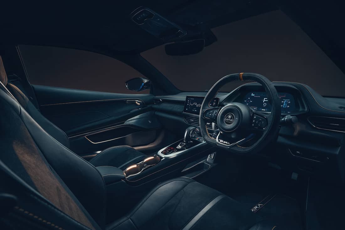 AS24 Lotus Emira 2021 interieur