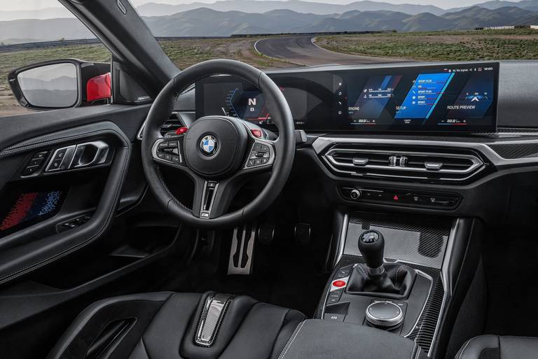 BMW-M2-2023-Interieur