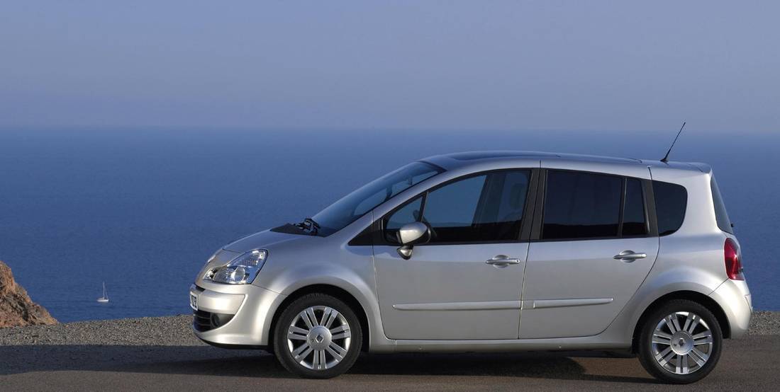 Q13RU4bv6AEcfW8FpqIUY-b0e1dcd17e699a54243034c11f39f924-renault-grand-modus-side-1100