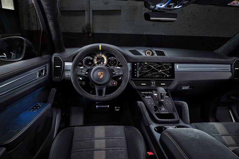 Porsche-Cayenne-GT-2022-Interieur