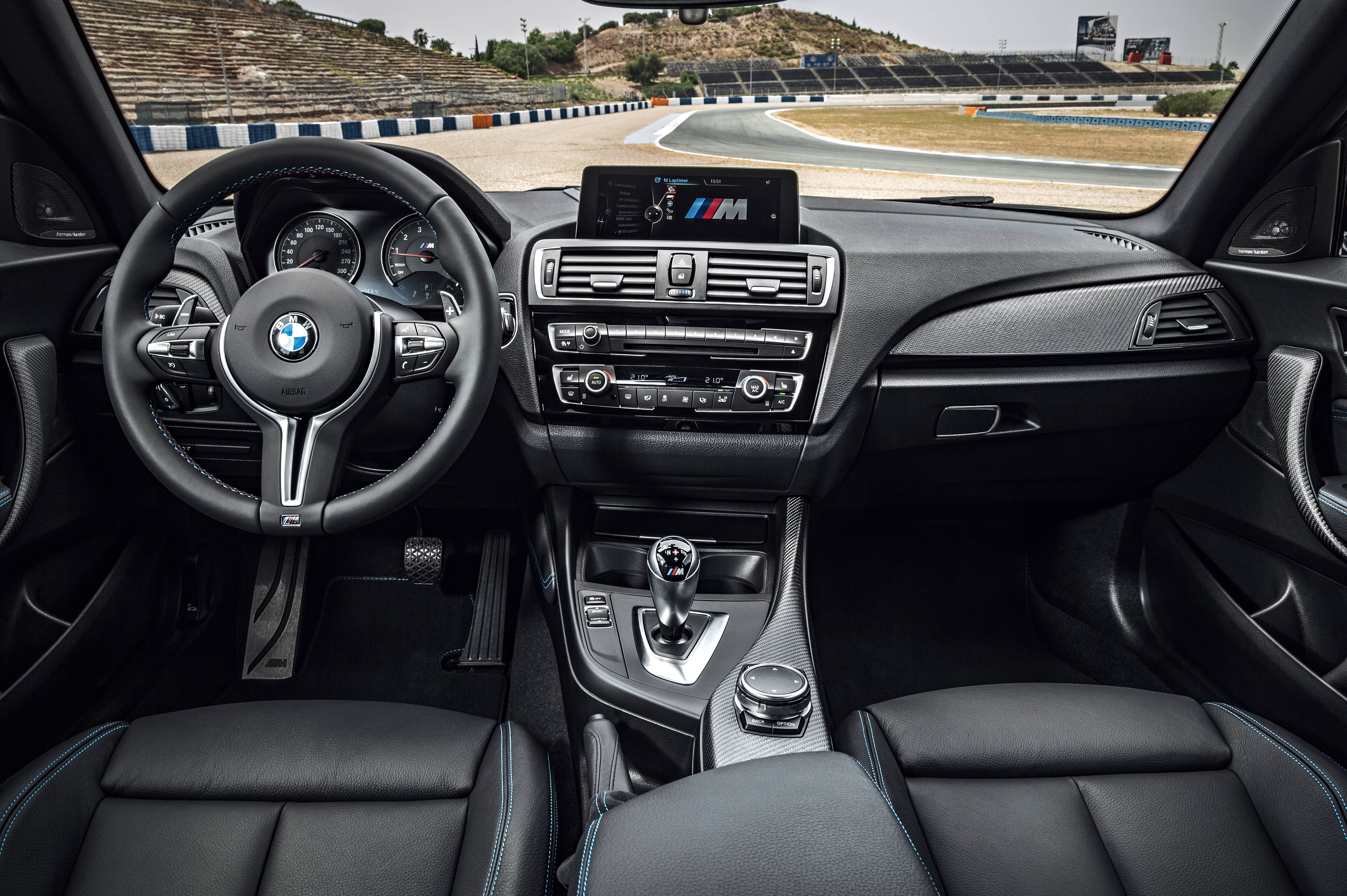 bmw-m2-interieur