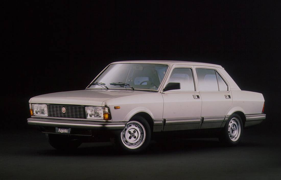 5uBnAVxMmZeMfbNo2OmBg5-b8cc3a9c58b2c46aea16e3e6da97cd3b-fiat-argenta-front-1100