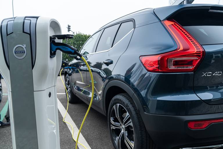 volvo-xc40-plug-in-hybrid