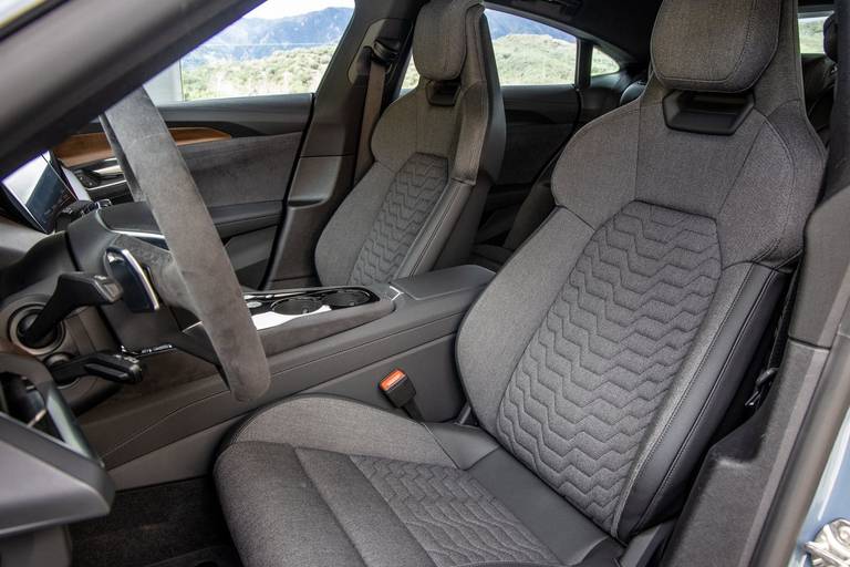 Audi-e-tron-GT-2021-Seats