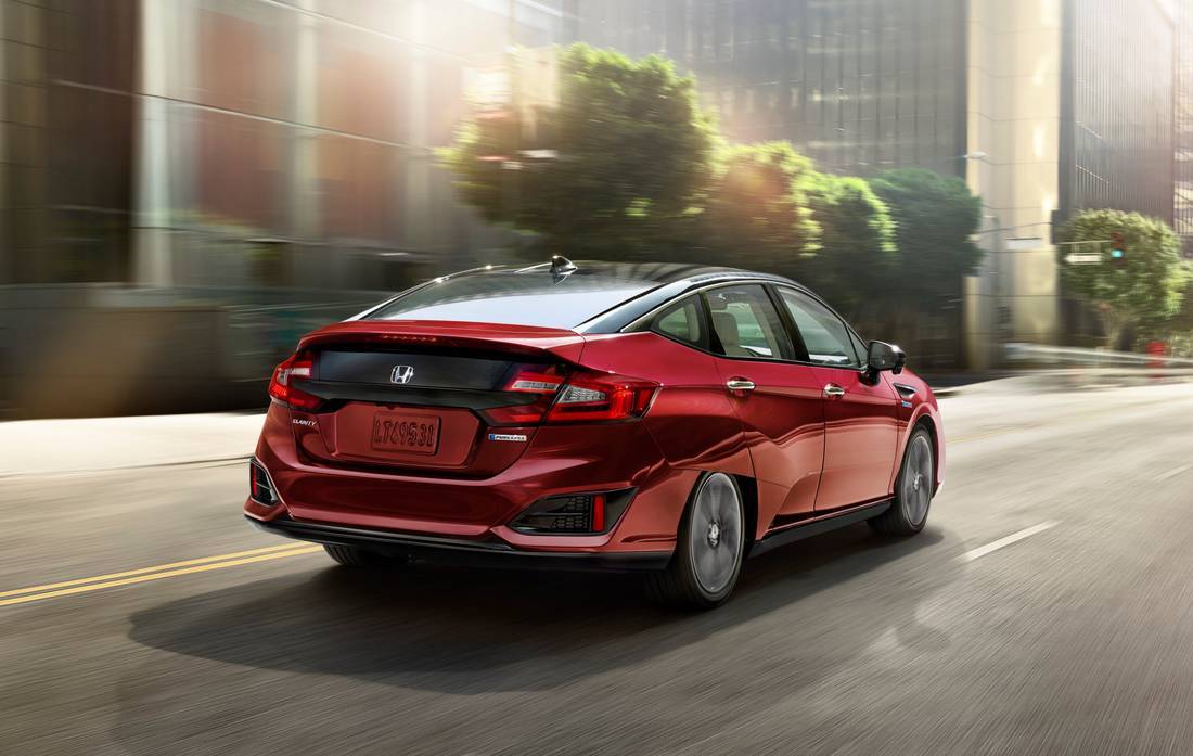 3mxzQb17EgS2ua5dmvt5CD-c0aaa2cf21a006dcdde6d69fd33ab912-honda-clarity-back-1100