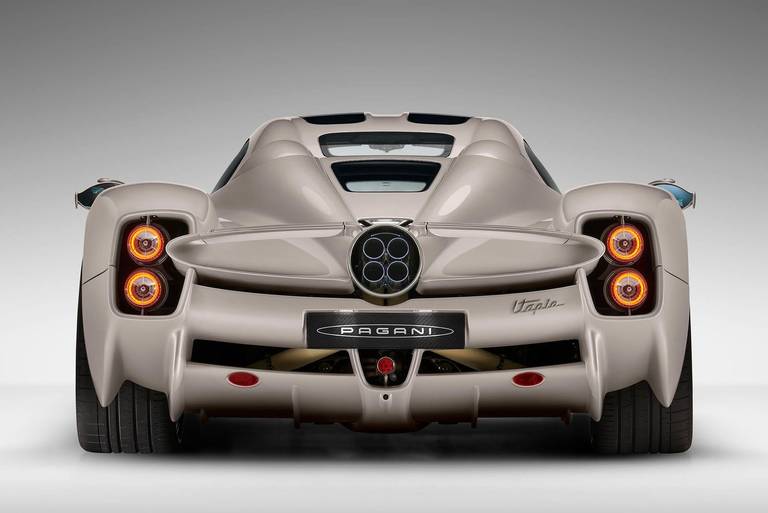 Pagani-Utopia-2023-Rear