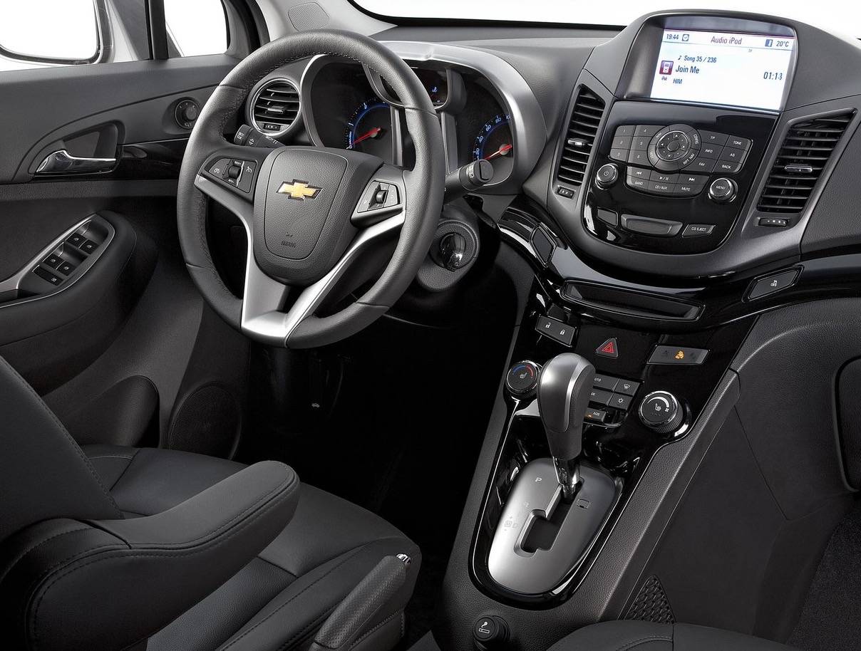 Chevrolet-Orlando-Interior