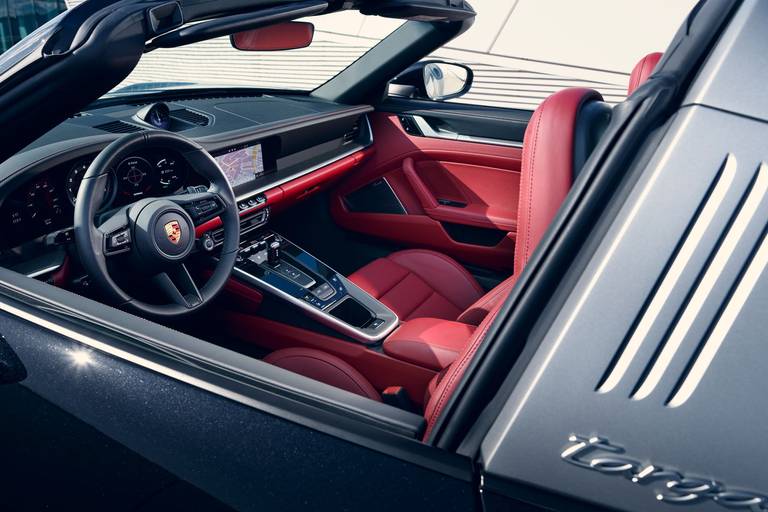 Porsche-911-992-Targa-Interieur