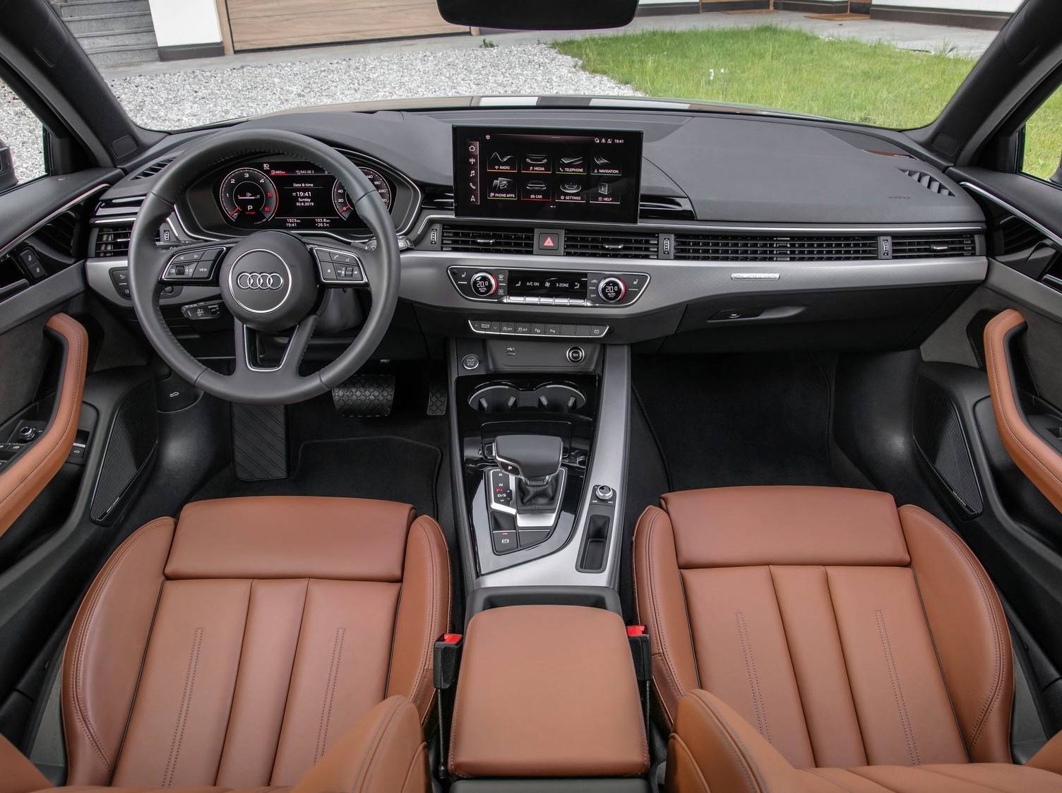 Audi-A4-Avant-Interior