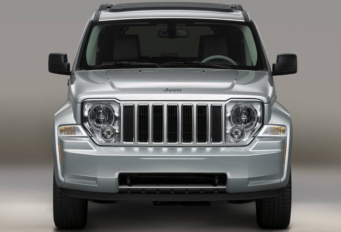 6ToUBpOwtjj3cJ7J8BDda4-a4bc88e8b460e3e7ee676d2321be5ea8-jeep-liberty-front-1100