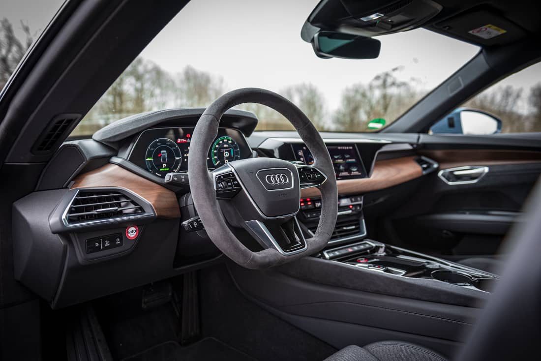 Audi e tron gt innenraum