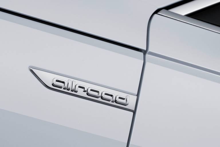 Audi-A3-Allroad-2022