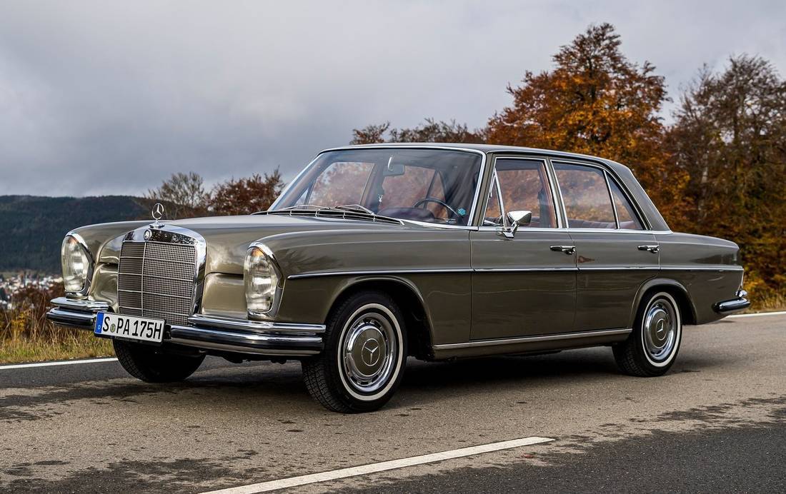 4rKTQVBZCjnRYSFz7gqlyh-a4f00a7a2a4aa237ca0d463b8513c9fd-mercedes-benz-250-front-1100