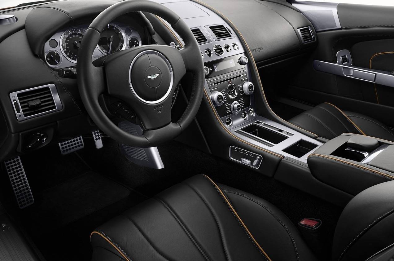 aston-martin-virage-interior