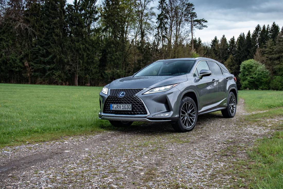 Lexus-RX450h-Hero