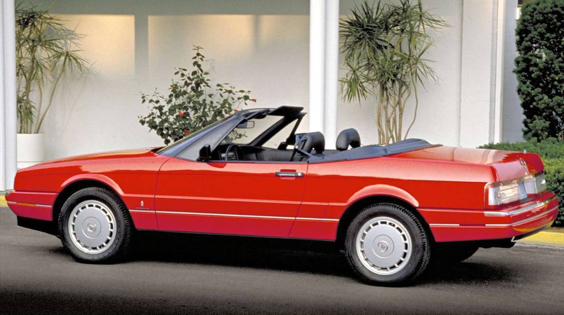 1dVLuYuTbv89AylJqIkGLs-0bb76e938971c18334f7e7771df2cdd4-cadillac-allante-back-1100