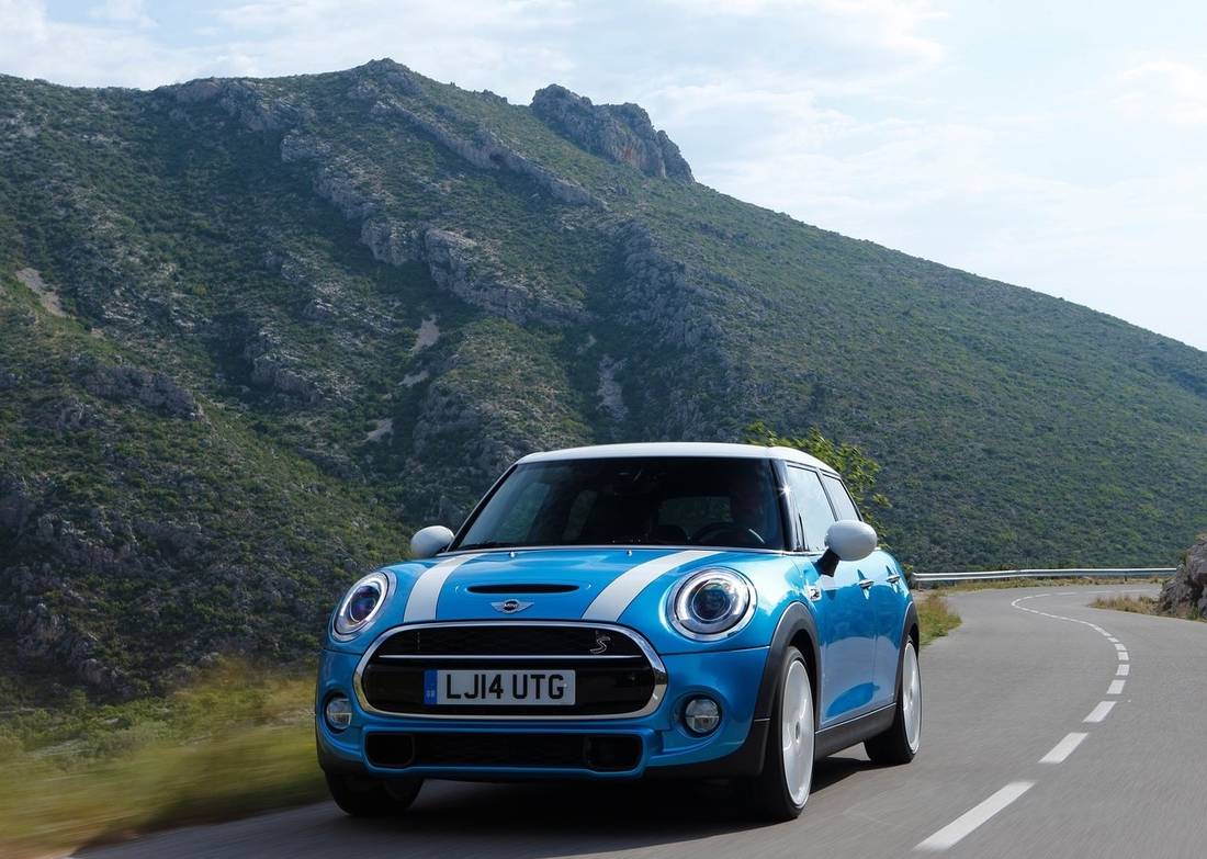 Mini-Cooper 5-door-2015 2