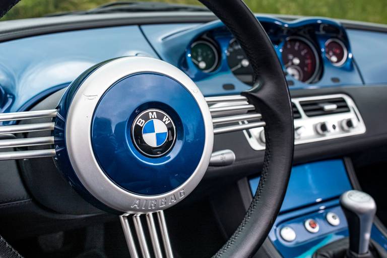 BMW-Z8-Cockpit