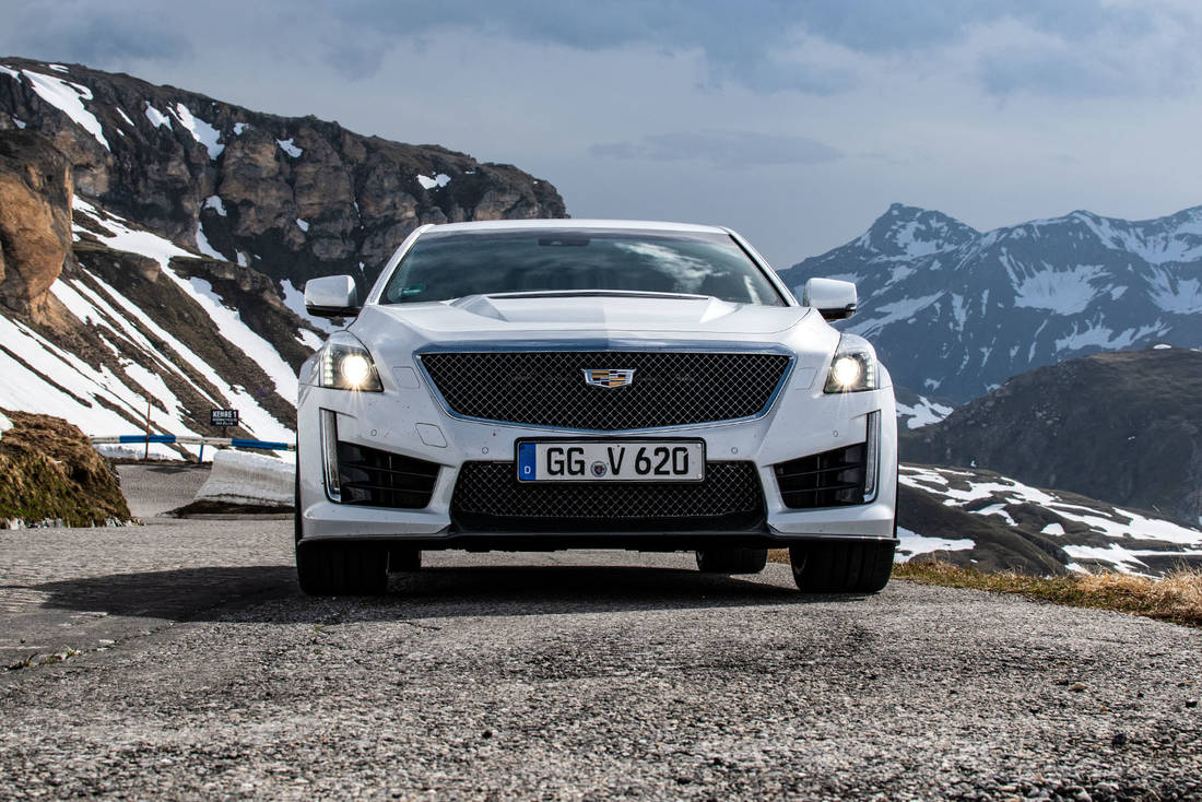 Cadillac-CTS-V-Front