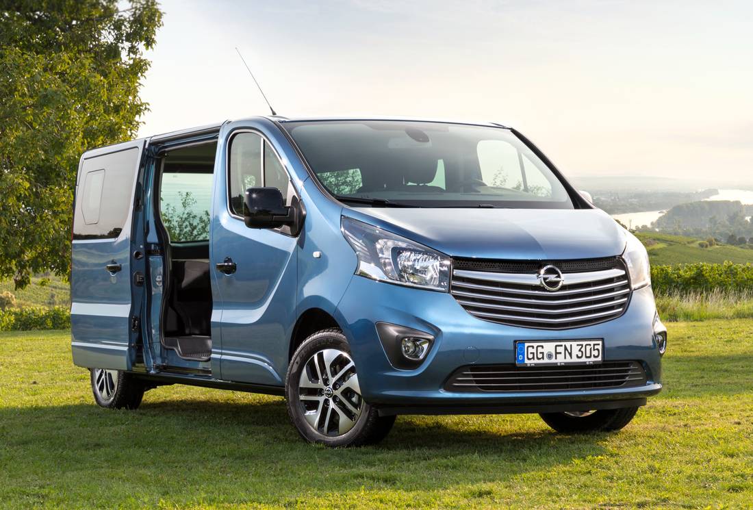 opel-vivaro-life-front