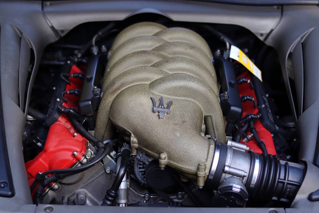 Maserati 4200 GT engine