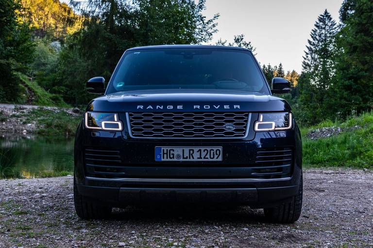 Range-Rover-SDV8-Autobiography-Front