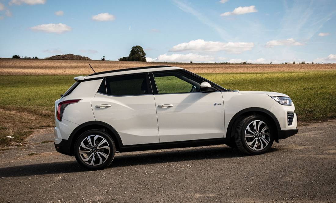 5onDSs9fMhKEqSH9VsHwBb-88f1a3ff1678416906b15fc3e1ca0059-SsangYong-Tivoli-Side-1100