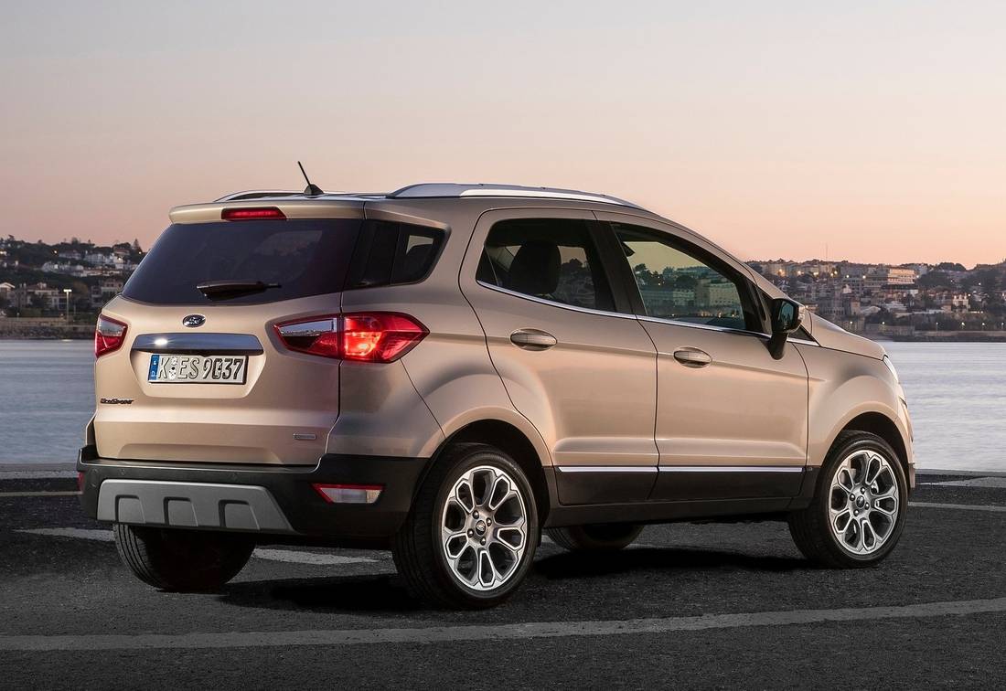 ford-ecosport-back