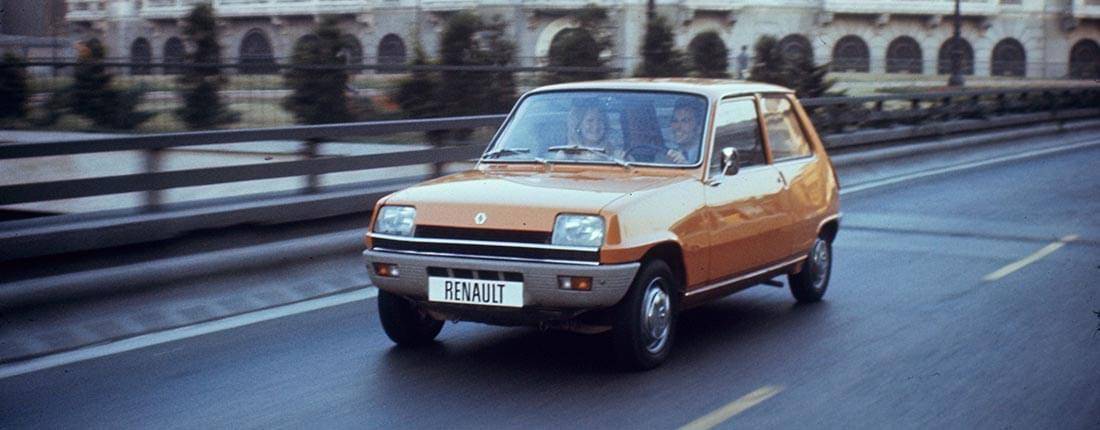 585CXFNfRegDYUBcuBCXSw-248ee7d645c54c444be0d62653b8717a-renault-r-5-l-03-1100