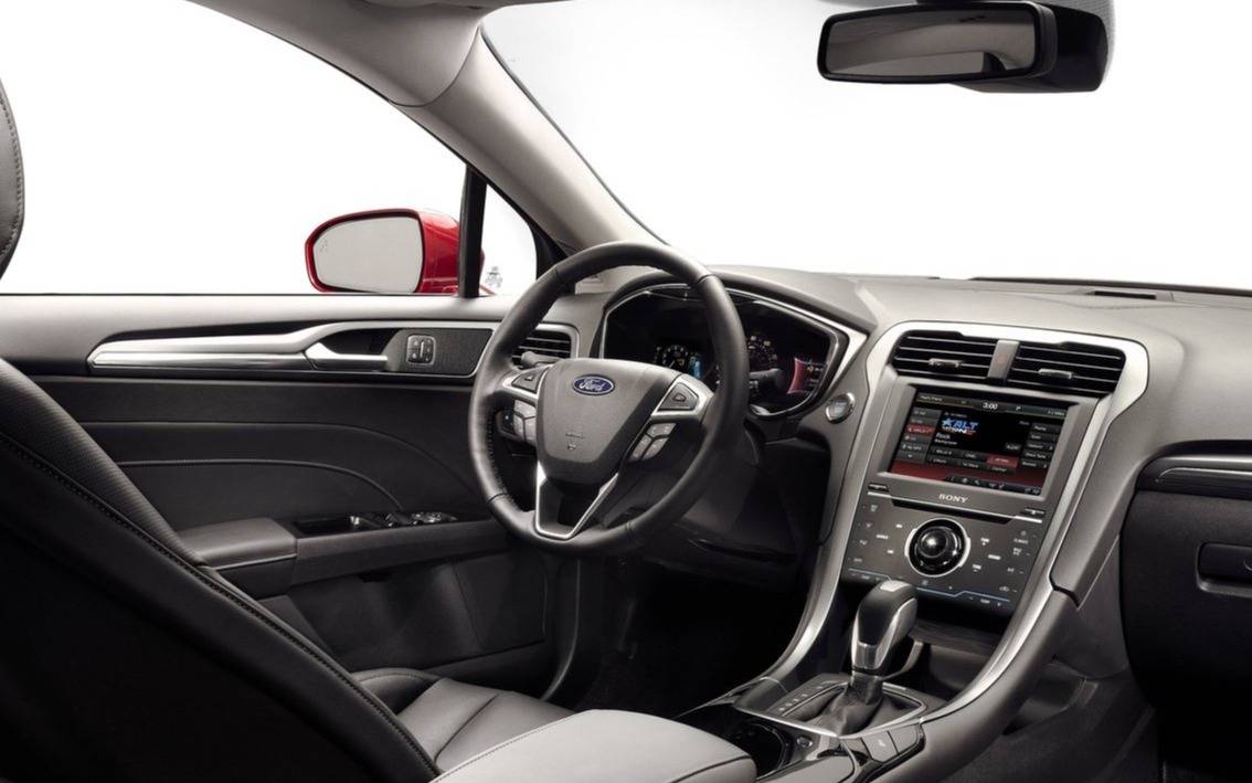 ford-fusion-interior