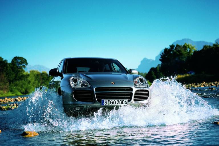 Porsche-Cayenne-9PA-Water