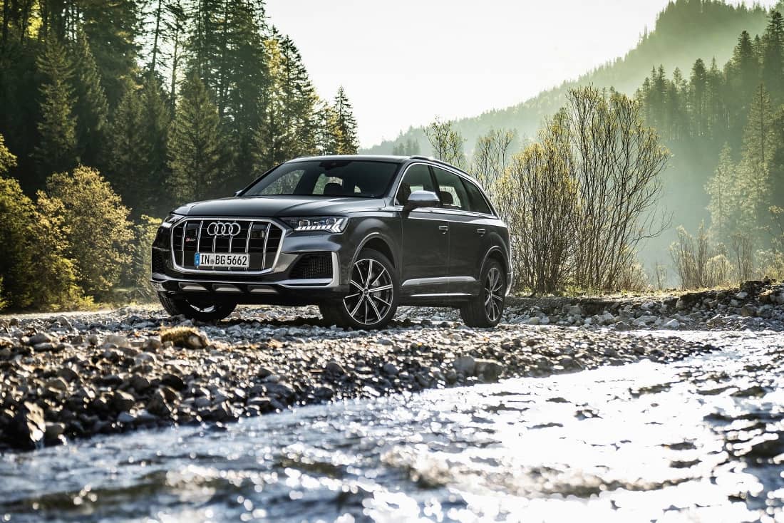 Audi-SQ7-V8-TFSI-2020-Hero