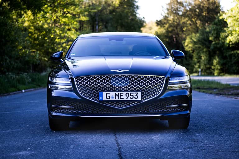 Genesis G80 2.5T Front 4