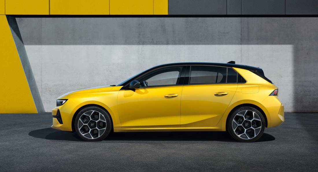 1e6zSOb0RDv6zB8MNYbVu4-0fb430621330904d446b1ea2fc597c86-opel-astra-hybrid-side-1100