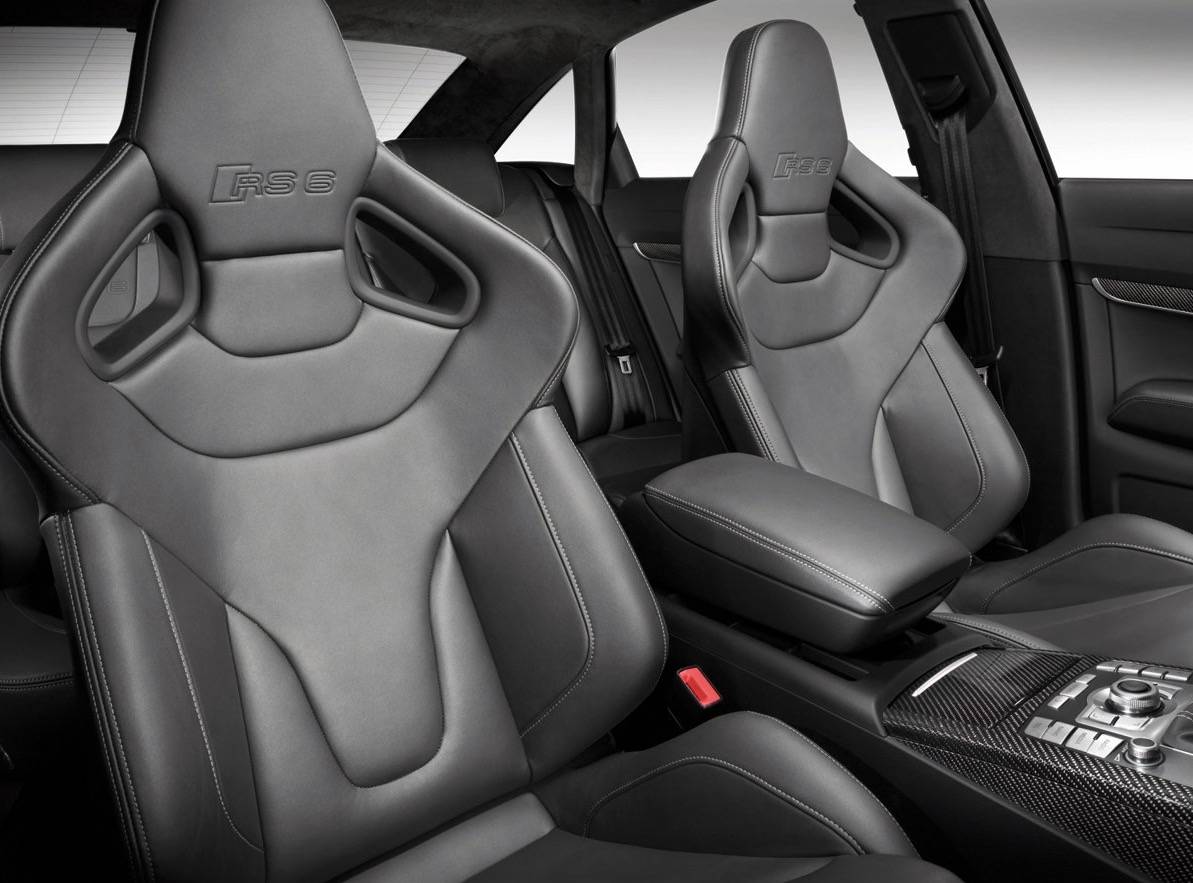 audi-rs6-seating