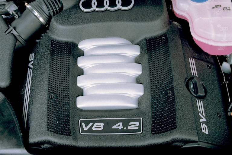 Audi-A6-V8-Engine