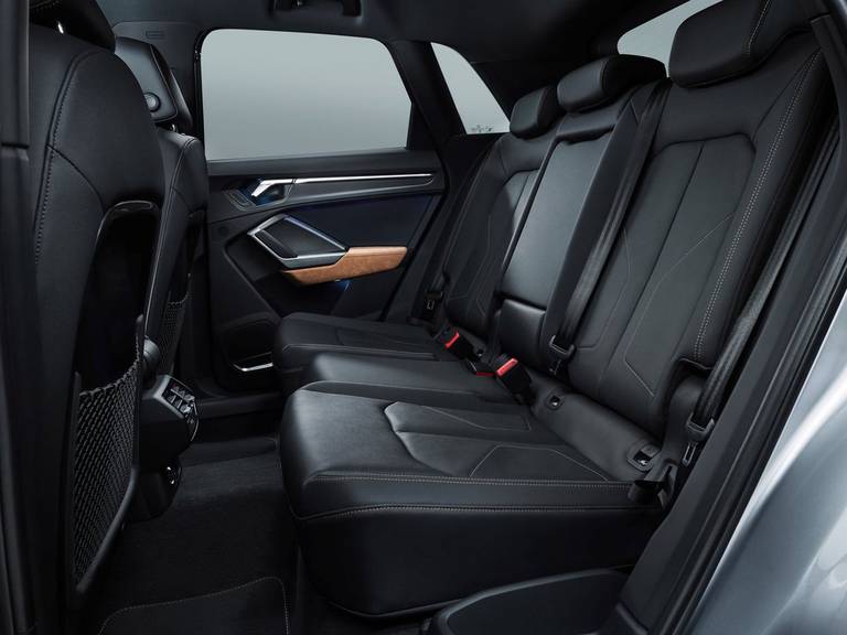 audi-q3-2019-rueckbank
