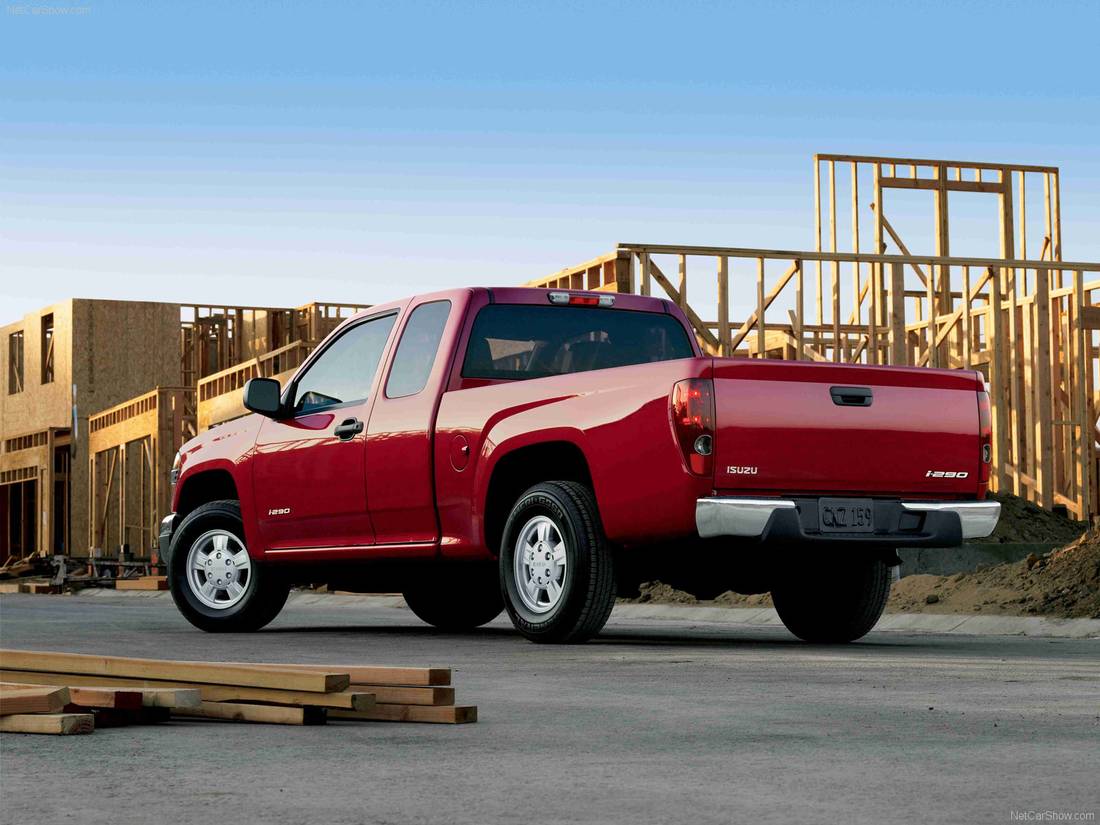 isuzu-pick-up-back