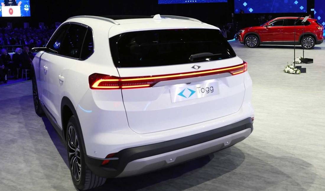 Togg-SUV-Heckansicht-weiss