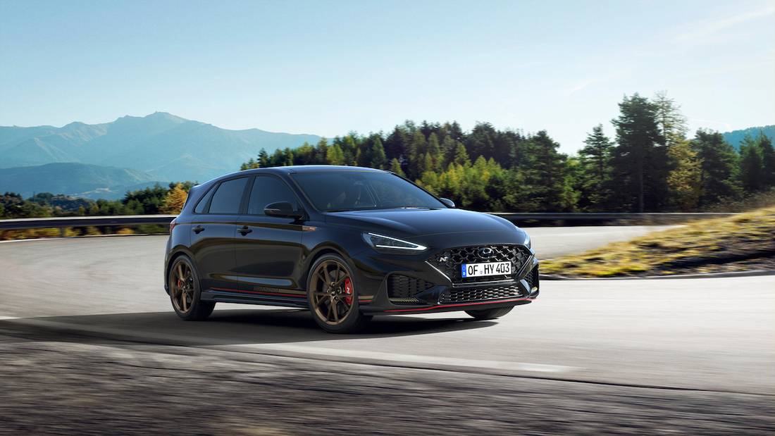 Hyundai i30 N Drive-N Limited Edition (2022) rijdend, vooraanzicht