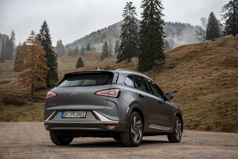 Hyundai-Nexo-2021-Rear