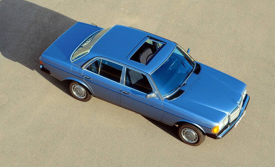 4cZPsn3NIHdT8AWmvYU4yo-f8f311b96fd55bb0575604170b567023-mercedes-benz-w123-overview-1100