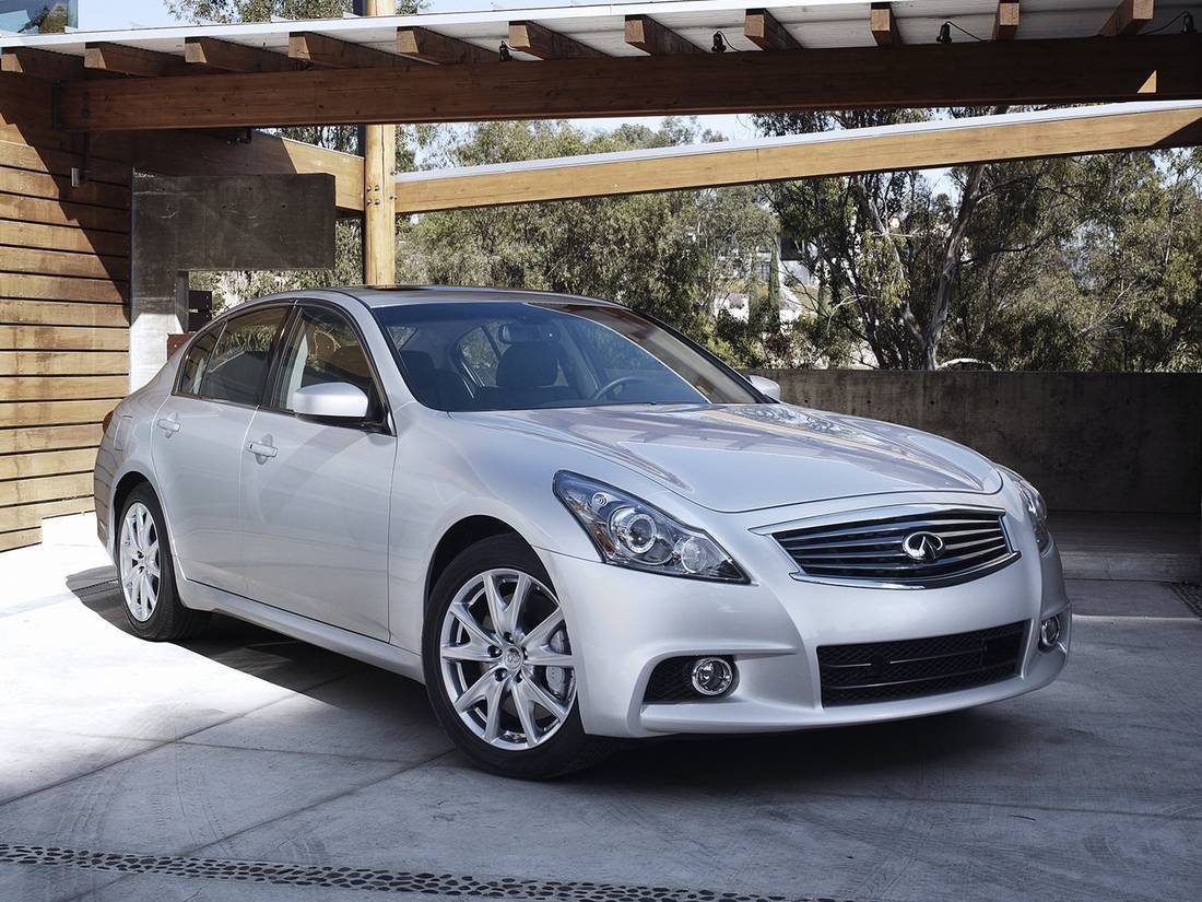 6x4wIMuhKGjKiOAwJj96e7-8b4e16b4b45d44d9a76ce55e8596152a-infiniti-g37-front-1100