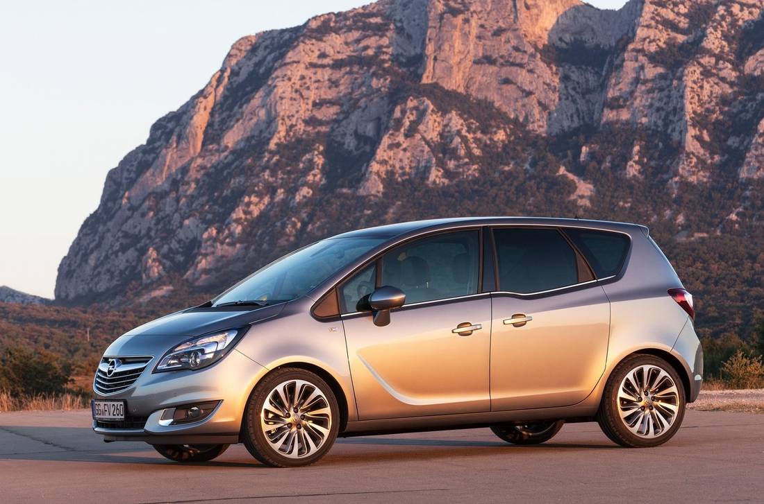 opel-meriva-b-side