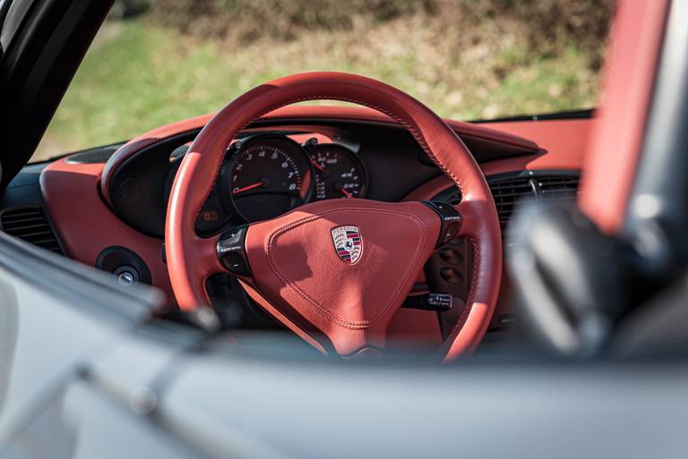 Porsche-986-Boxster-Steering