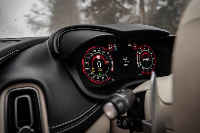 Aston-Martin-DXB-Cockpit