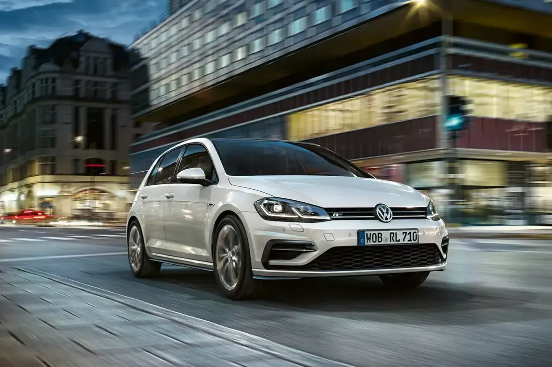 volkswagen-golf-7-side