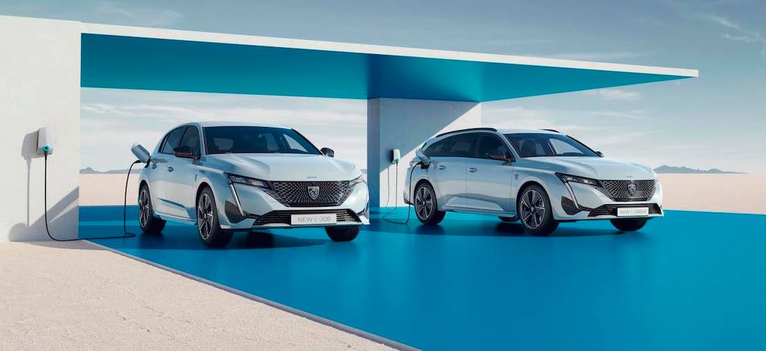 Peugeot e-308 & e-308 SW (2022) banner